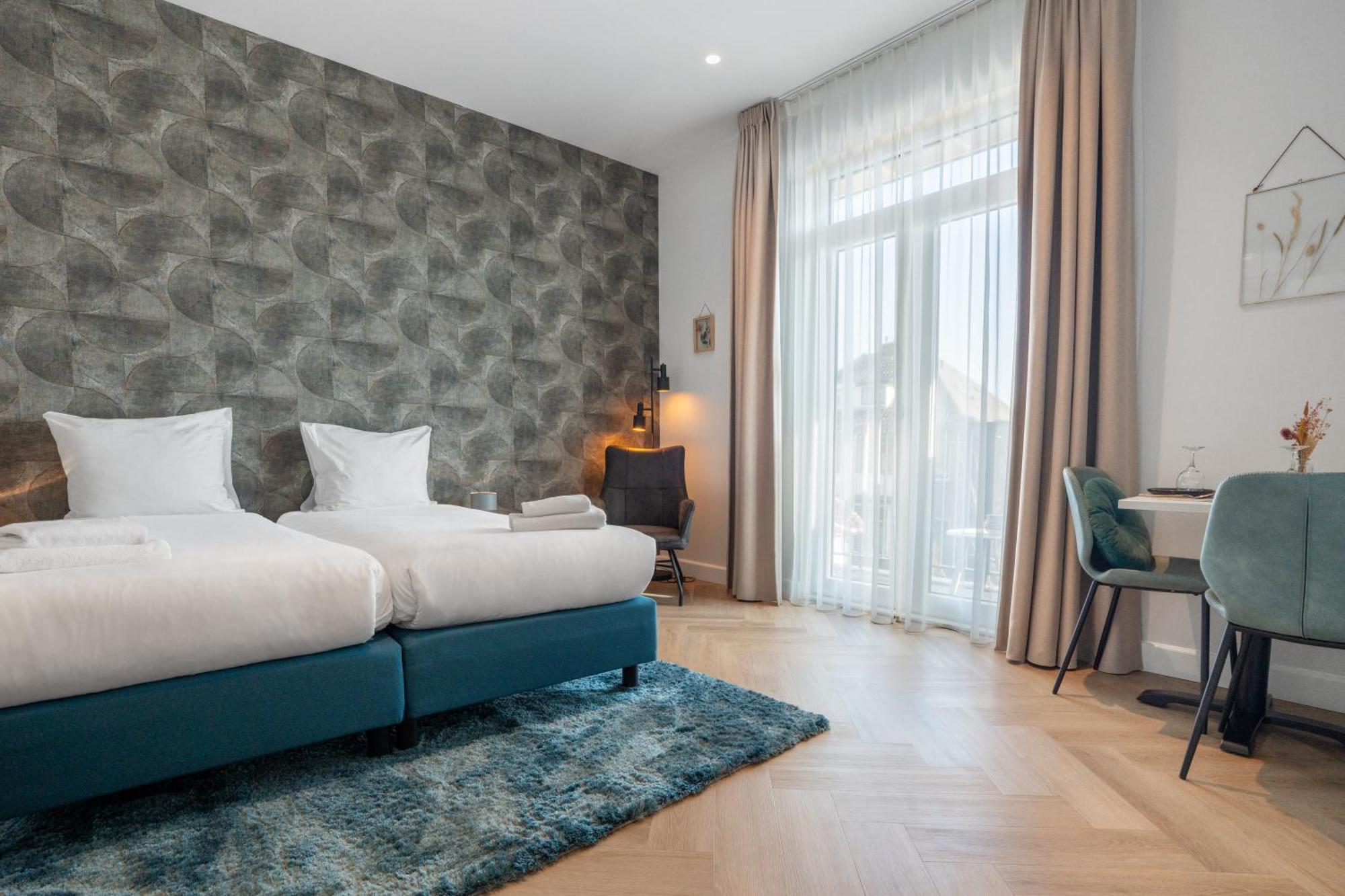 Hotel Boutique At Sea
